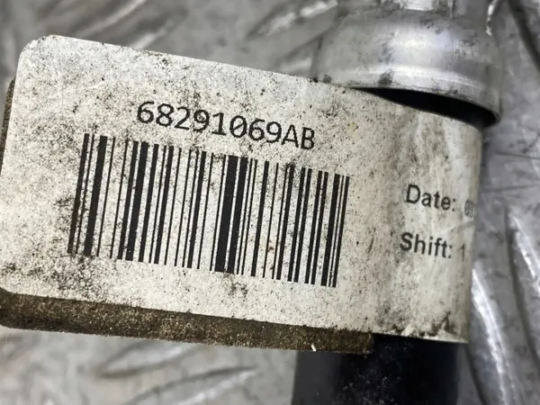 Dodge Durango III OEM 68291069AB Durite de refroidisseur d'huile image 3