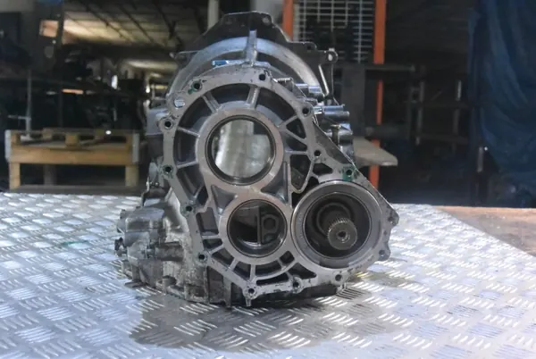Boîte de Transmission ZF 5HP-19 OEM 1060401096 image 4