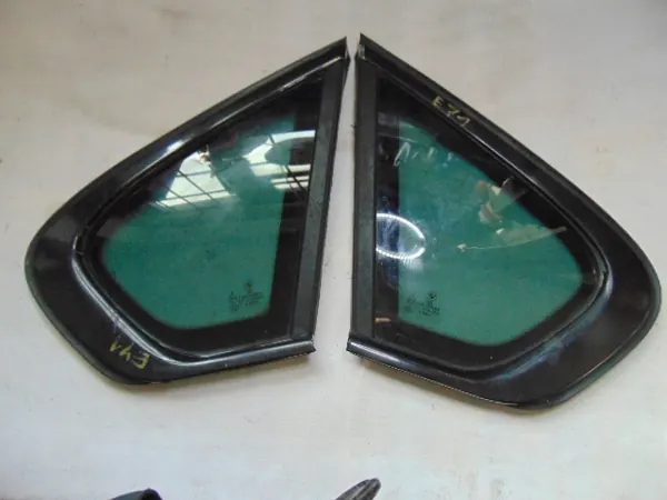 Vitre latérale BMW X6 E71/E72 OEM - Teintée foncée AS3 image 2