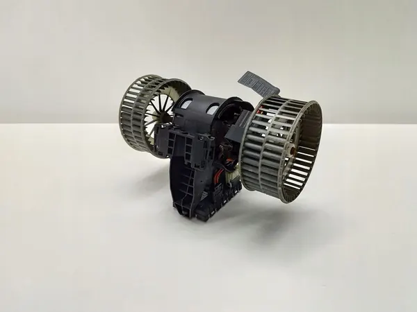 BMW 5 E60 E61 2006 Ventilador de aquecimento dianteiro image 2