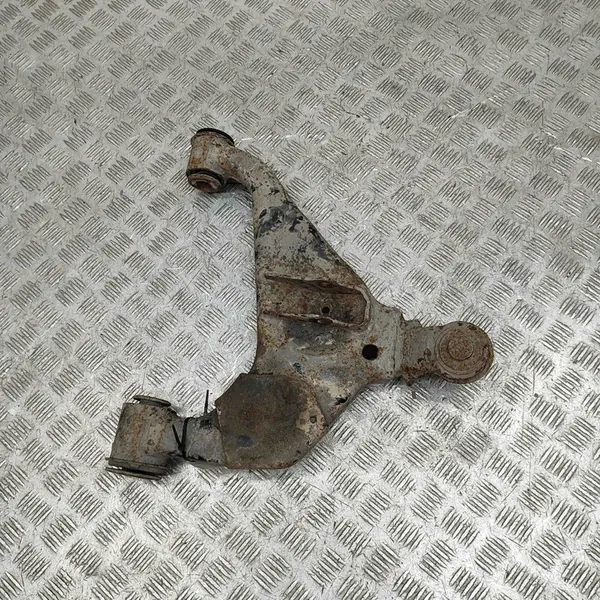 Braccio di controllo inferiore anteriore destro Toyota Hilux 2023 image 5
