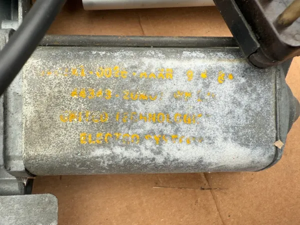 Guide de Rail de Toit Porsche 944 - Pièce OEM Occasion image 3