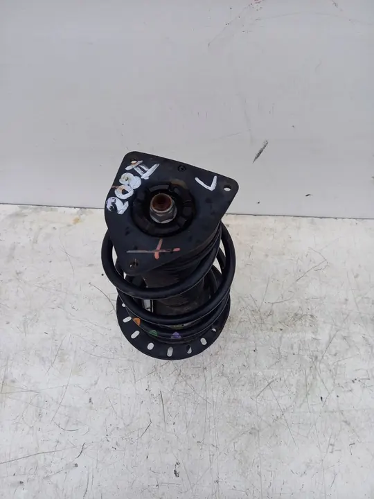 Vasen etuiskunvaimennin jousi Peugeot 208 II image 3