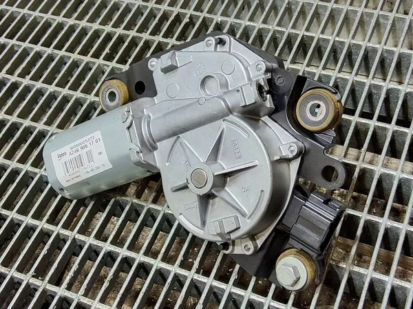 Mercedes-Benz A2469061701 Heckwischermotor image 5