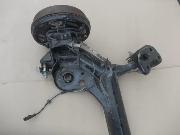 Viga de eje trasero Ford B-Max OEM belka b-max image 6