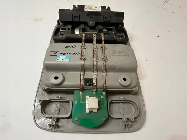 Luz Interior Kia Carnival II OEM 92810-4D100 image 6