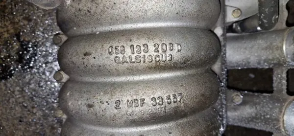 Colector de admisión OEM 058133206d Audi A4 1.8L image 3