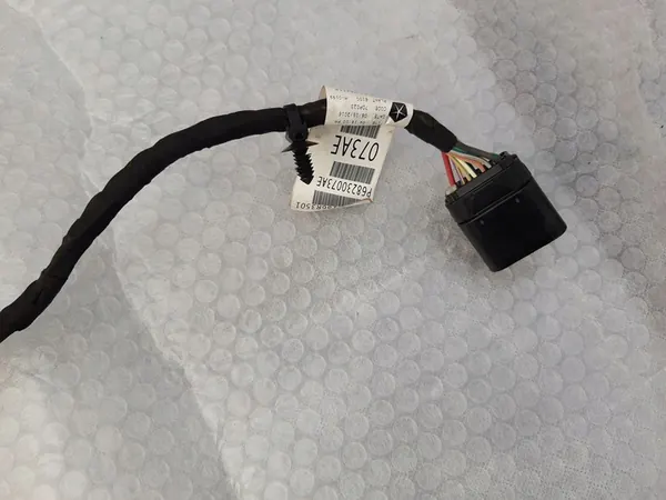 Harnesk för bakre skjutdörr höger Chrysler Pacifica II P68230073AE image 3