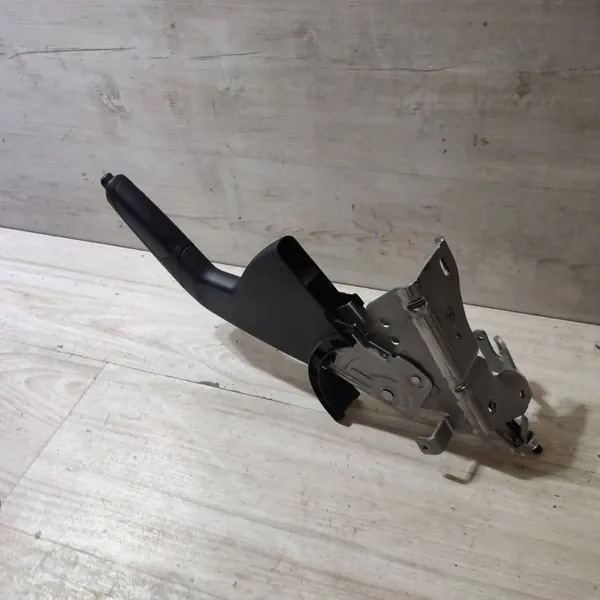 Dacia Handremhendel OEM 363123161 - Gebruikt image 3