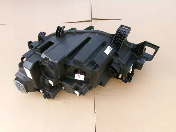 Faro derecho Full LED OEM 11B941006B VW ID4 21-24 image 3