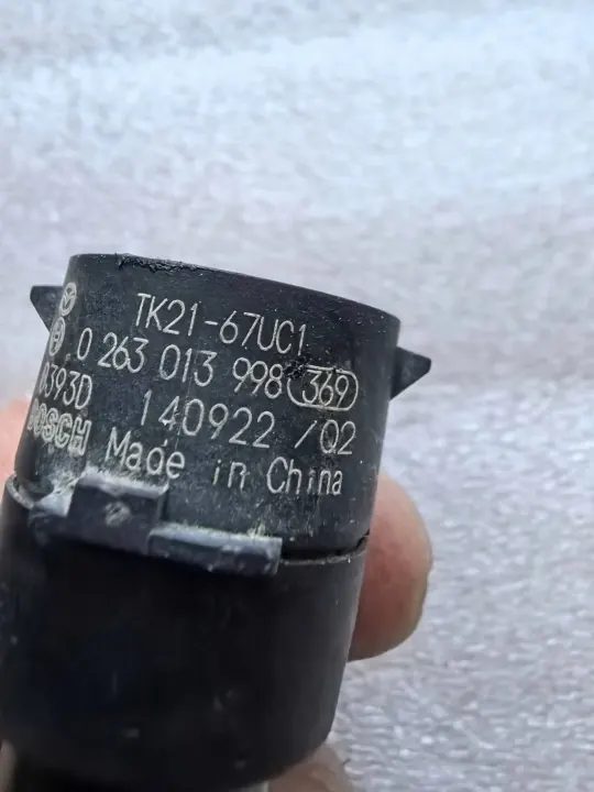 Sensor de aparcamiento trasero Mazda CX-9 '12-16 OEM TK2167UC1 image 3
