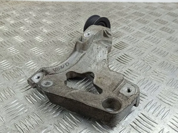 Jeep Grand Cherokee 2014 Support Compresseur AC image 2