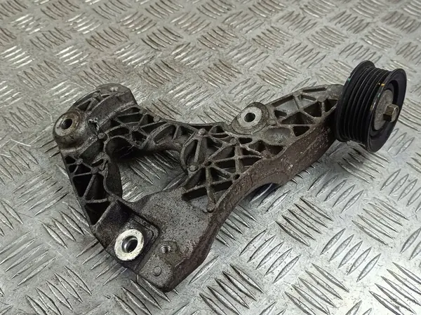 Jeep Grand Cherokee 2014 Support Compresseur AC image 4