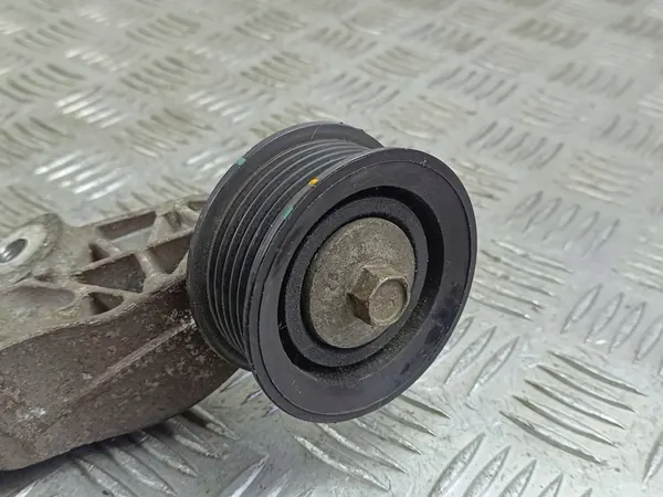 Jeep Grand Cherokee 2014 Support Compresseur AC image 5