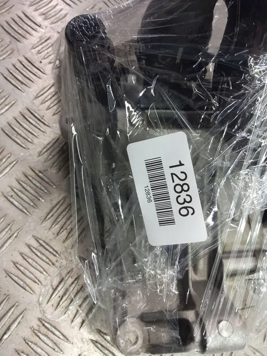 Water Pump Pulley BMW X1 (F48) 2.0L gasoline 2019 OEM 8601366 image 8