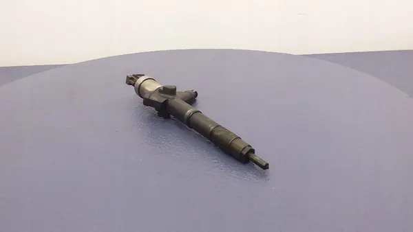 Nissan Primera P12 2.2D Injektor 16600AU600 image 2