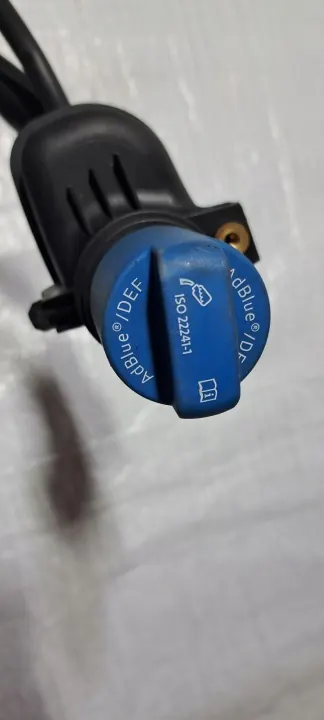 Réservoir AdBlue VW Golf 8 OEM 5Q0131965S - Occasion image 7
