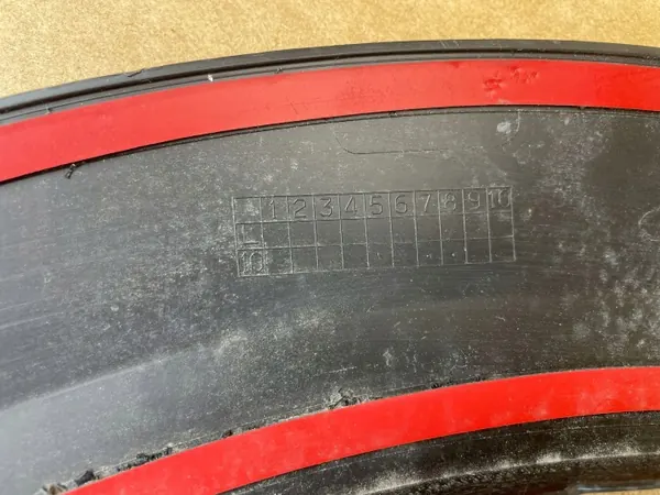 OEM 8W9853717 Kotflügelleiste Links Vorne Audi A4 B9 image 9