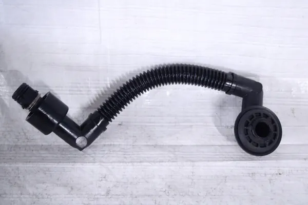 BMW 5A30BD9 Batteriventilationsslang för 5-serie G61 image 2