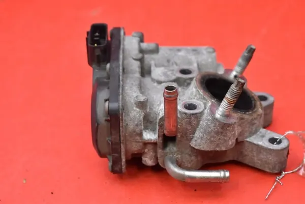 EGR-venttiili Subaru Forester 2.0 D 147 HV 2007-2011 OEM 14710AA740 image 4