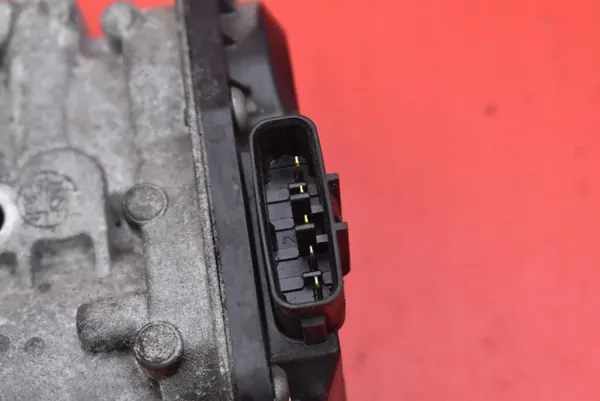 EGR-venttiili Subaru Forester 2.0 D 147 HV 2007-2011 OEM 14710AA740 image 7