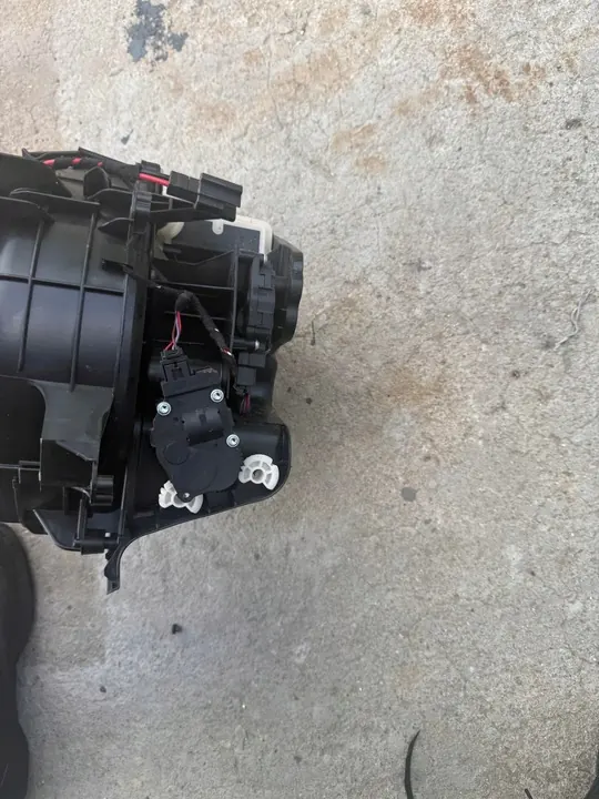 Resistor de Ventilador BMW F11 F10 F06 F01 9248171 image 3