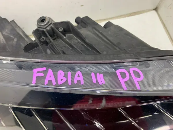 Farol Dianteiro Direito Skoda Fabia III 14-21 OEM 6V2941016B image 3