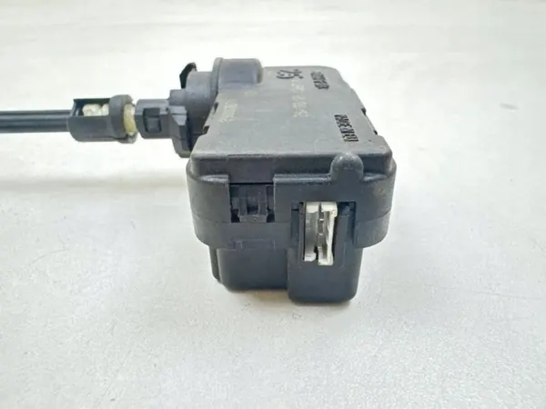 Koplamp afstelmotor OEM 89003871 Links voor image 4