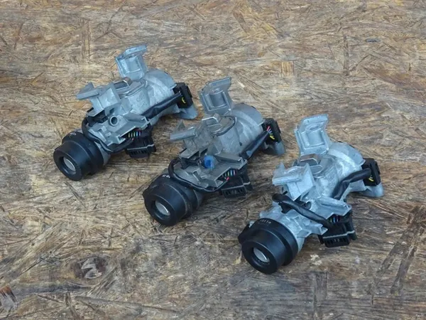 Sytytyskytkin Scirocco Golf A3 Leon 1K0905851B image 6