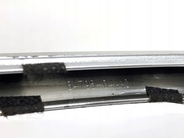 Grille de ventilation droite OEM 84795-D4AA0 Kia Optima image 8