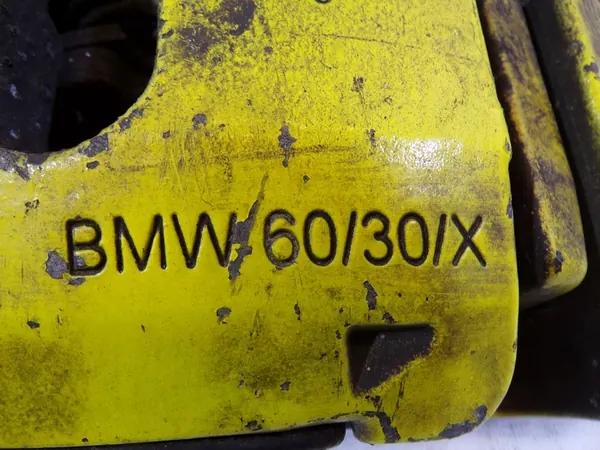Vorderer rechter Bremssattel BMW E60 / E61 X-Drive 60/30/X image 4