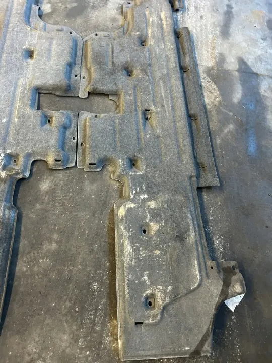 Chrysler 300C II alustasuojus OEM 68082649AI/68082648AI image 4