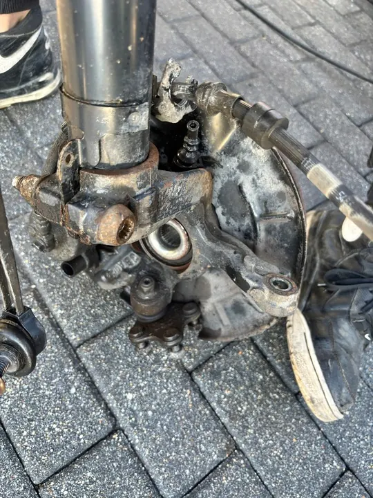 Ammortizzatore anteriore sinistro Volkswagen Polo V 1.6 TDI image 5