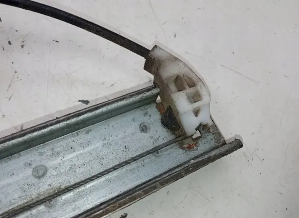 Elemento do mecanismo da janela traseira direita Nissan X-Trail image 4