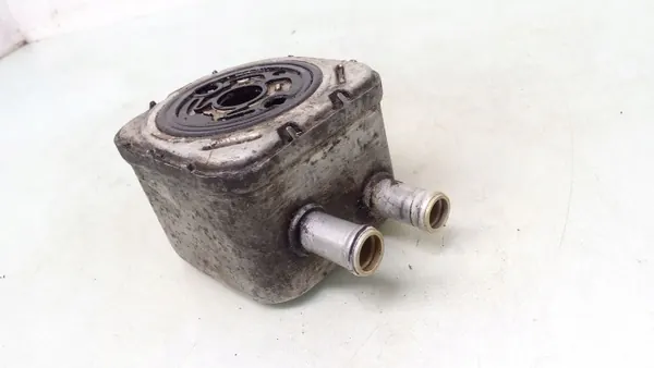 Audi Ölfiltergehäuse OEM ARA115694 - Gebraucht image 2