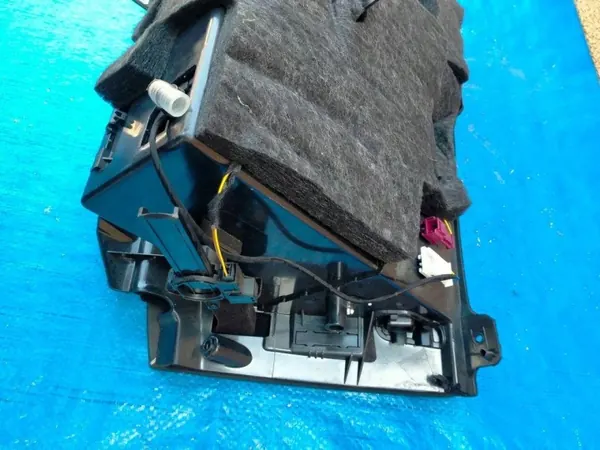 Mercedes-Benz S W222 2015 OEM A2226800091 Compartimentos image 7