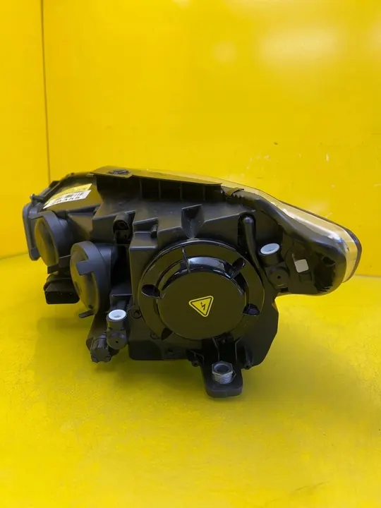 VW Passat CC Xenon Ajovalot Vasemman Oikean 08-12 3C8941754C 3C8941753C image 4