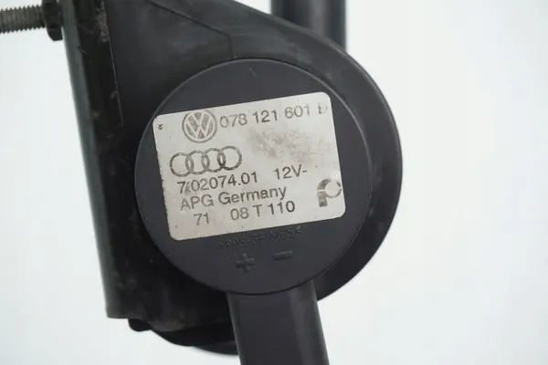 Vattenpump Audi A6 078121601B image 2