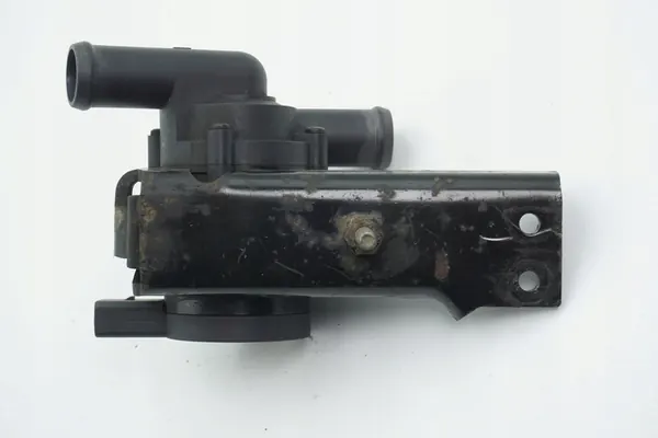 Vattenpump Audi A6 078121601B image 5