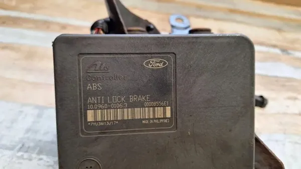 Mazda 2 ABS-pomp OEM 2S61 2M110 CE - Gebruikt image 8