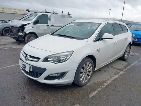 Ensemble avant Opel Astra J GTC OEM Z40R image 2