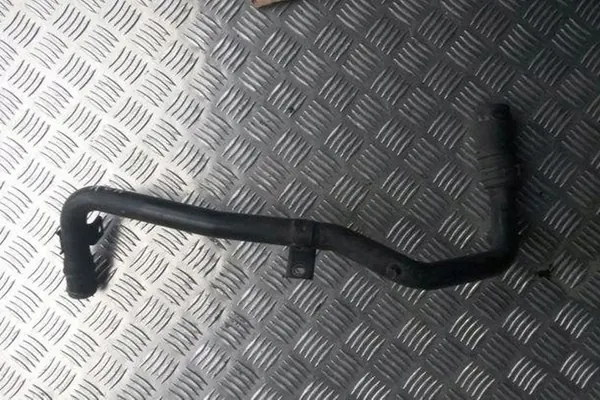 Jäähdytysputki AUDI A4 2.0L bensiini 2007 06D121071R image 3