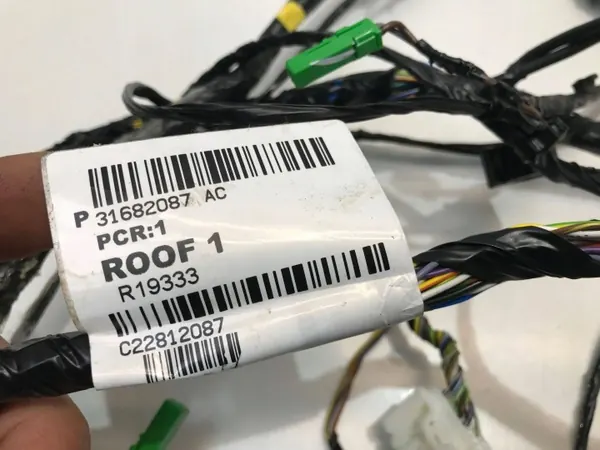 Volvo XC40 2022 Cableado Techo OEM 31682087 image 4