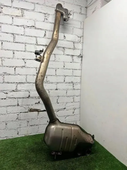 Land Rover OE Schalldämpfer OEM M8B25K254HD - Gebraucht image 2