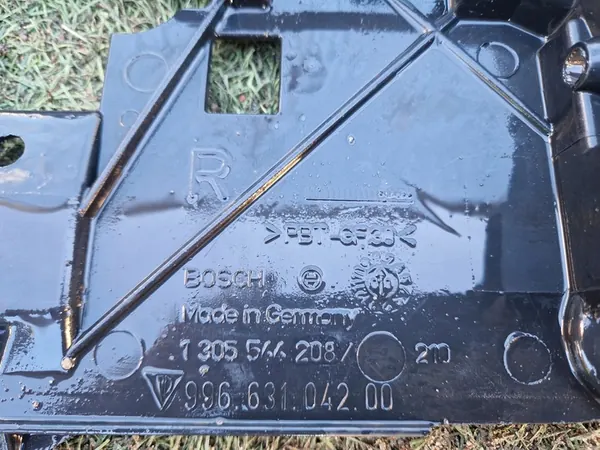 Suporte de Farol Direito Porsche Boxster 996.631.042.00 image 4