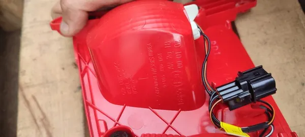 Luz trasera izquierda Hyundai Kona 92405J9000 image 6