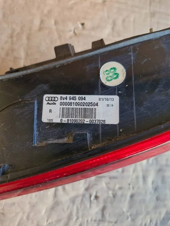 Lámpara de maletero derecha AUDI A3 SPORTBACK 8V4945094 image 3