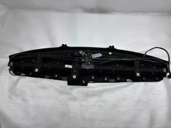 Mercedes W222 Takaverho OEM A2228100020 image 3