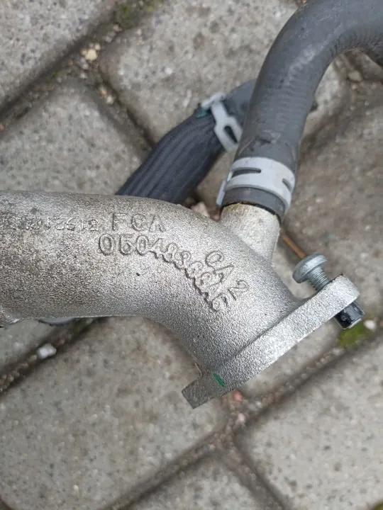 Vesipumpun Letku Jeep Wrangler JL 5048368AC image 3