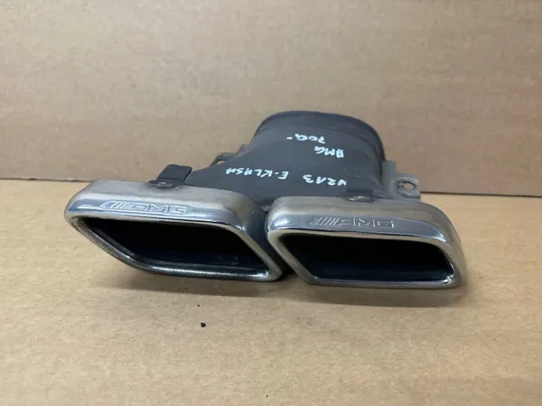 Mercedes E-Klasse W213 AMG Auspuffendstück OEM A2134903200 image 7